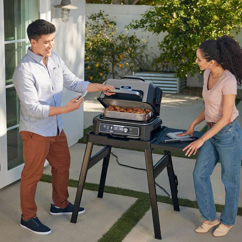 Ninja Woodfire Pro Connect™ XL Outdoor Grill & Smoker