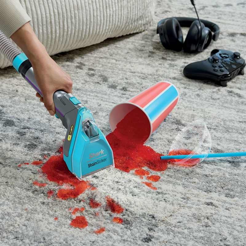 Shark® StainStriker™ HairPro Pet Portable Deep Cleaner